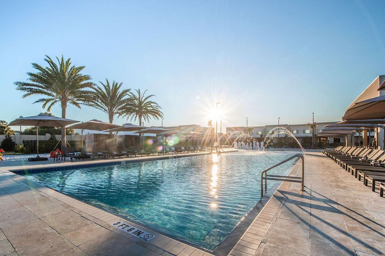 Luxury Home In Orlando With Private Hot Tub - 7 Min From Disney Parks - 3 Bedrooms And 4 Bathrooms! Exterior foto