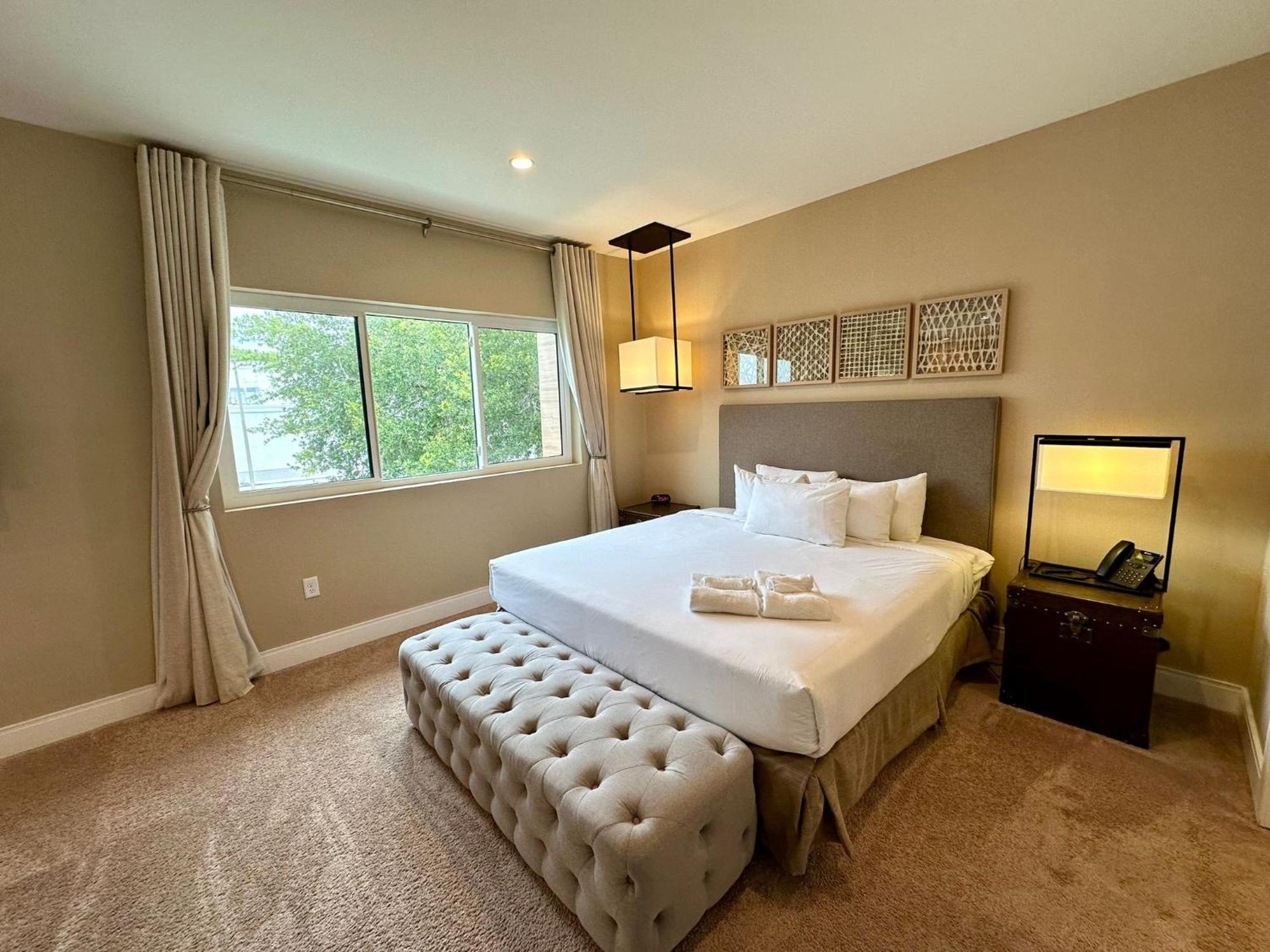 Luxury Home In Orlando With Private Hot Tub - 7 Min From Disney Parks - 3 Bedrooms And 4 Bathrooms! Exterior foto